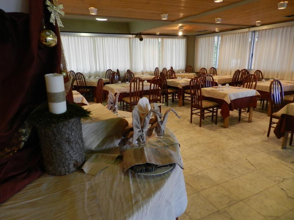 Hotel Sole Alto Mezzana  Bagian luar foto